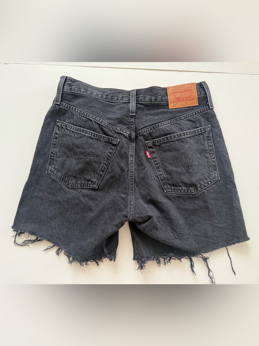 Levi 501 Black Denim Short | W27 | High Rise | Distressed - Picture 7 of 7